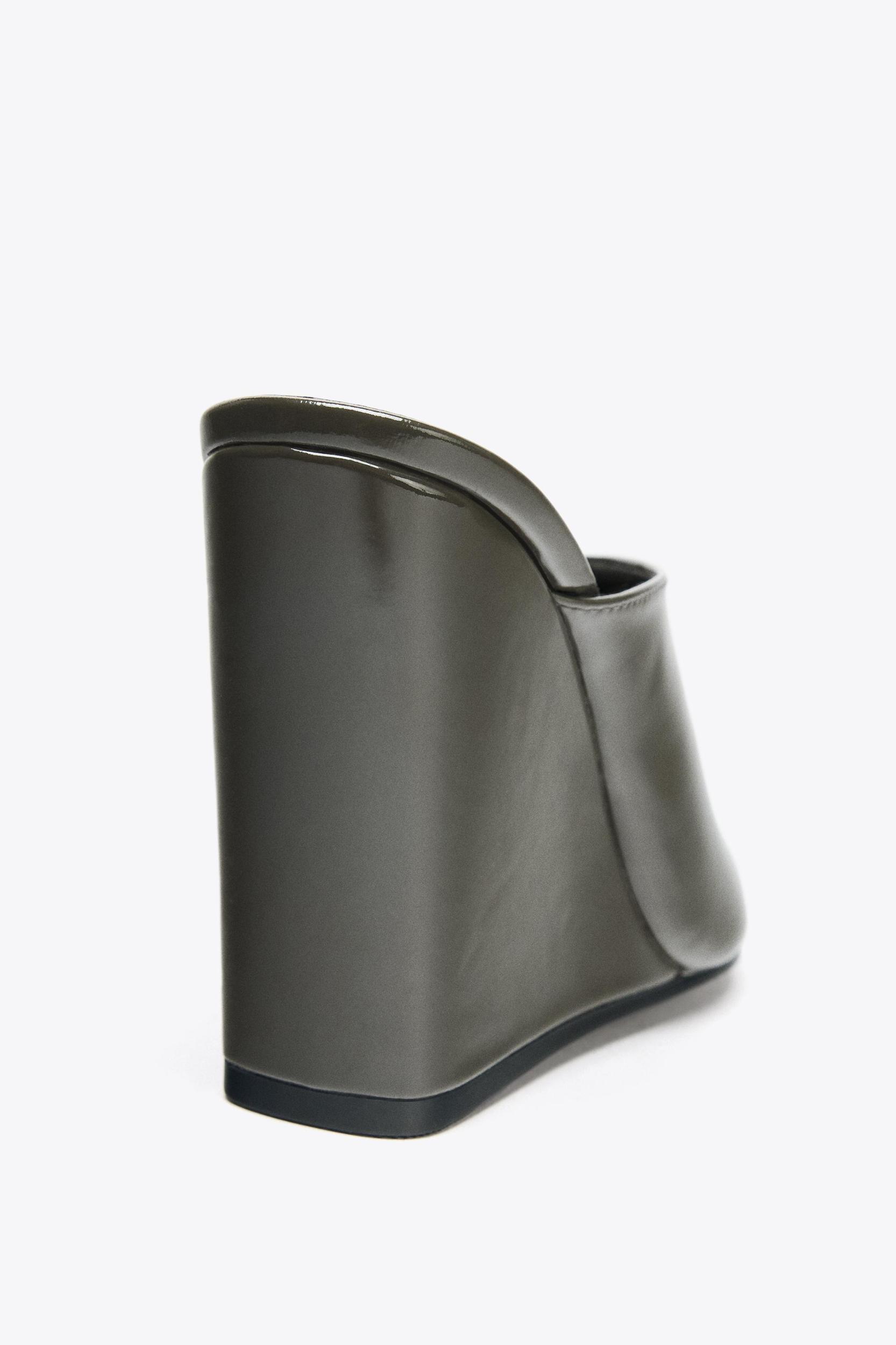 PATENT WEDGE HEELS Product Image