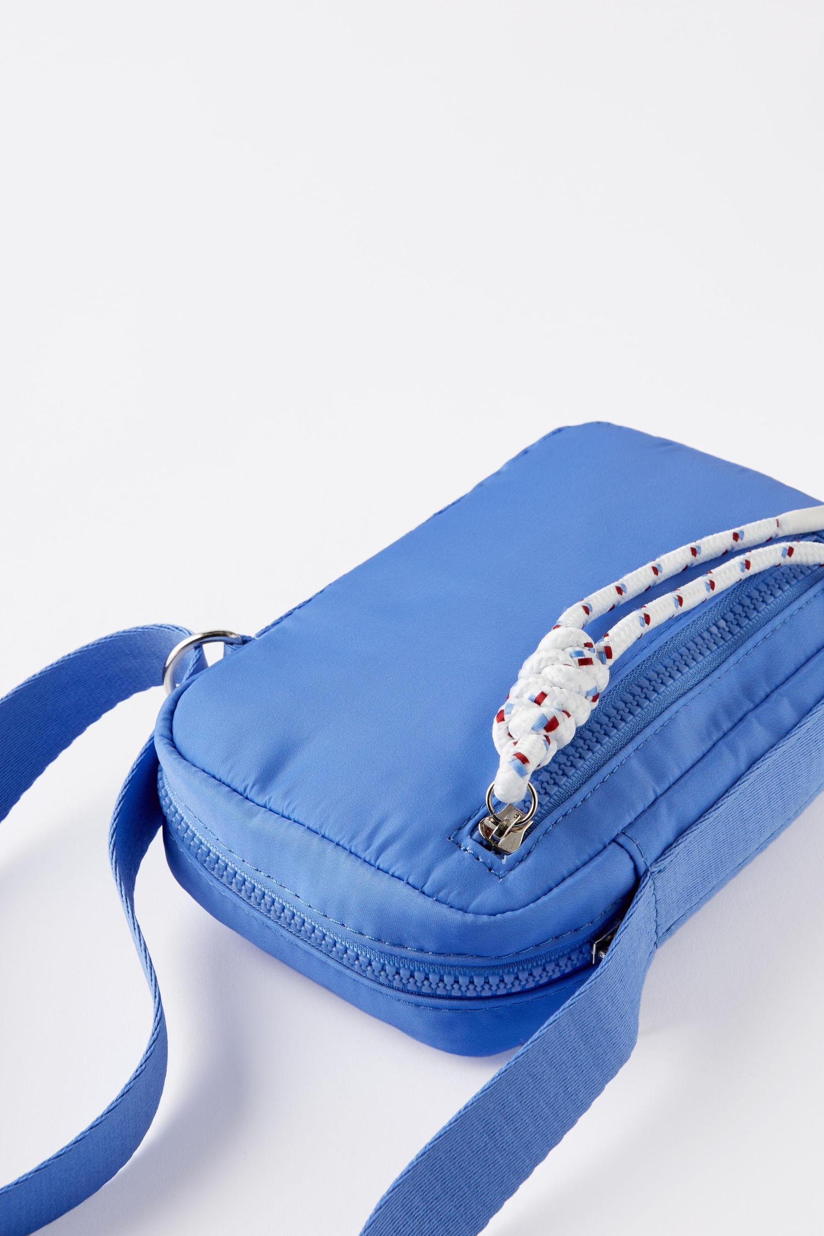 Crossbody Leisure Bag Product Image