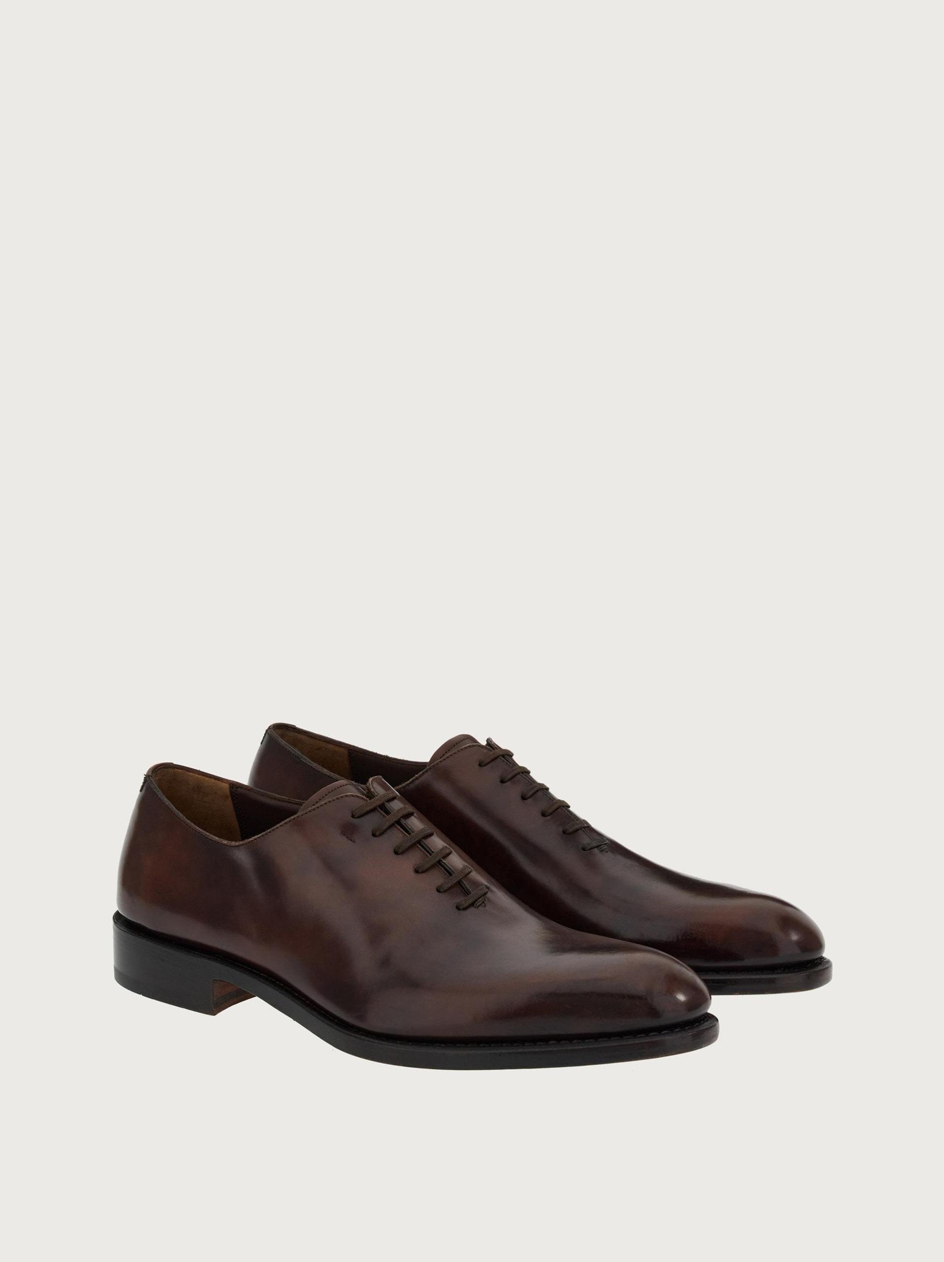 FERRAGAMO Logo Business Dress Shoes In Black Product Image