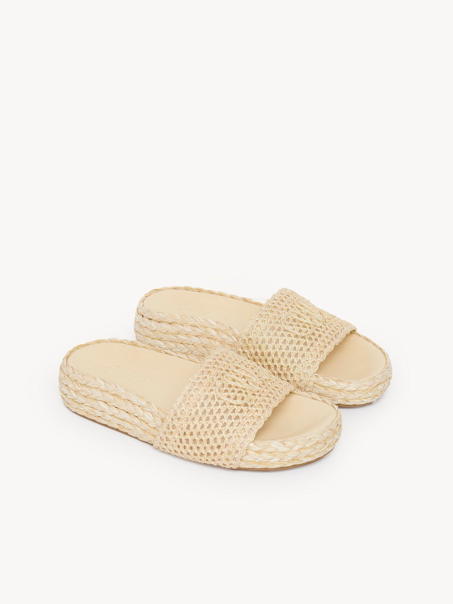 Isla slide Product Image