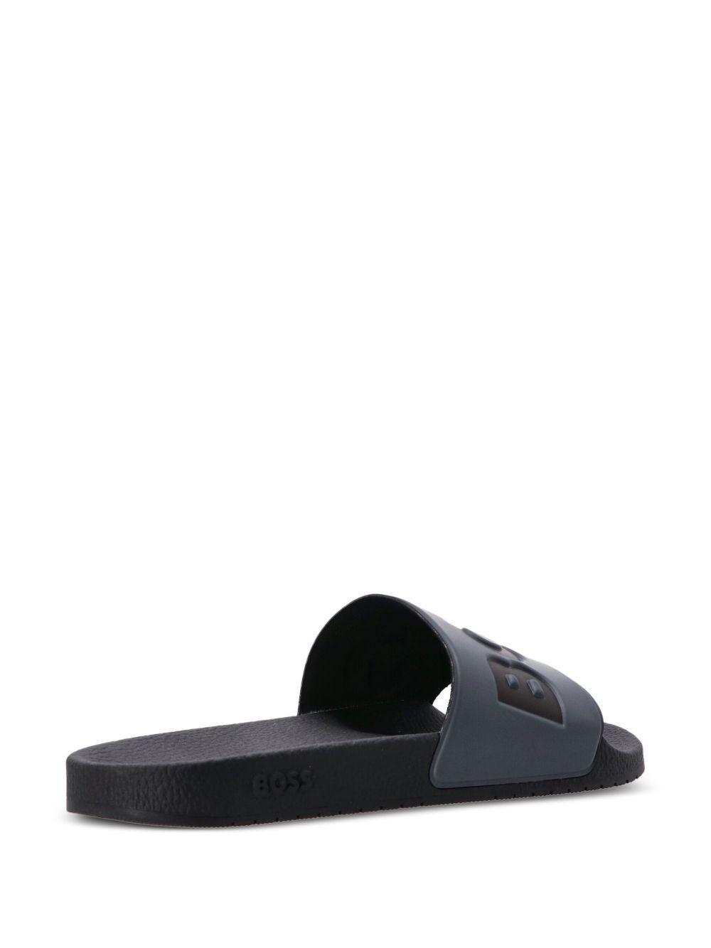 logo-debossed slides Product Image