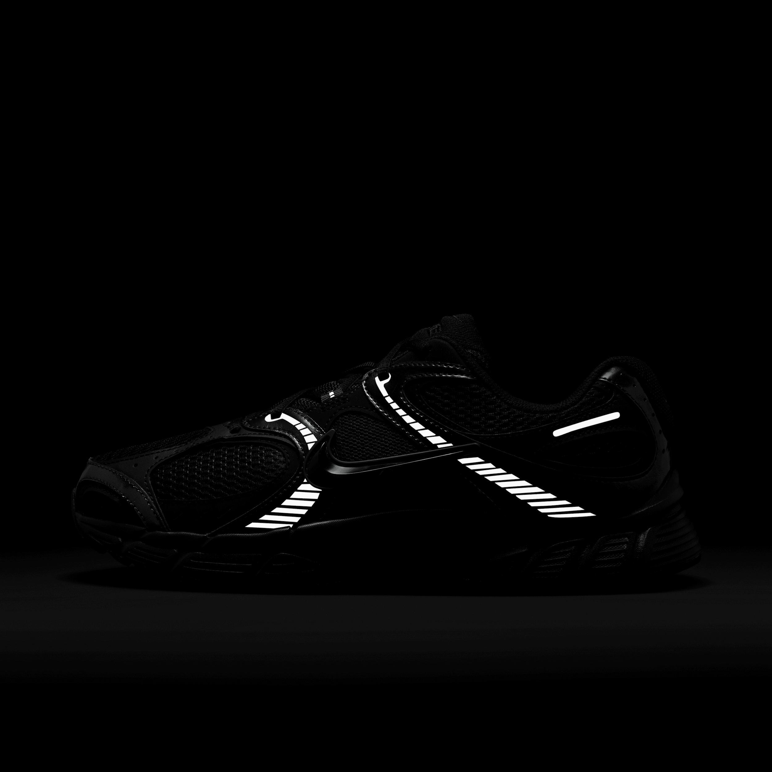 Nike Men's V5 RNR Shoes Product Image