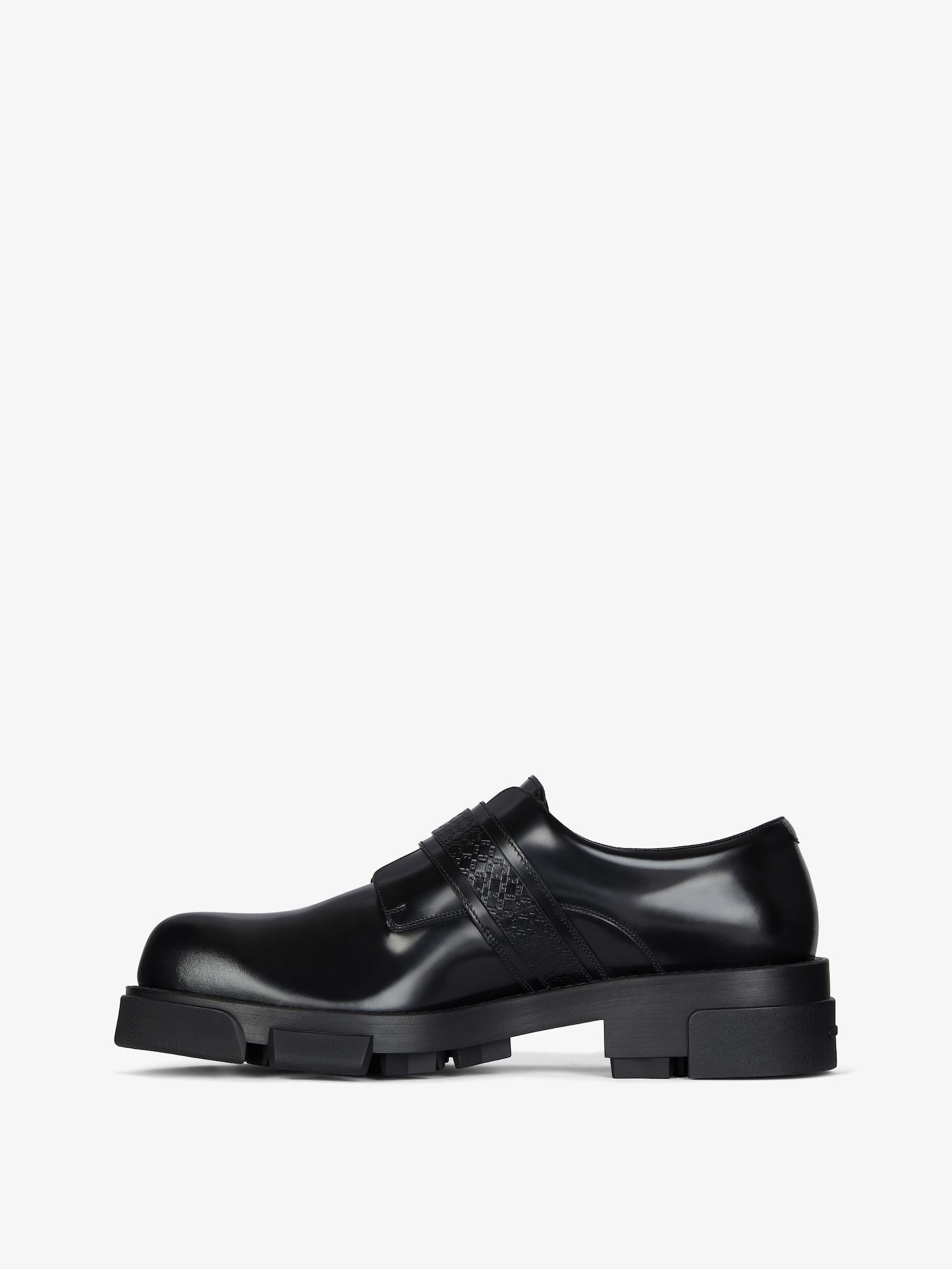 Terra derbies in leather Product Image