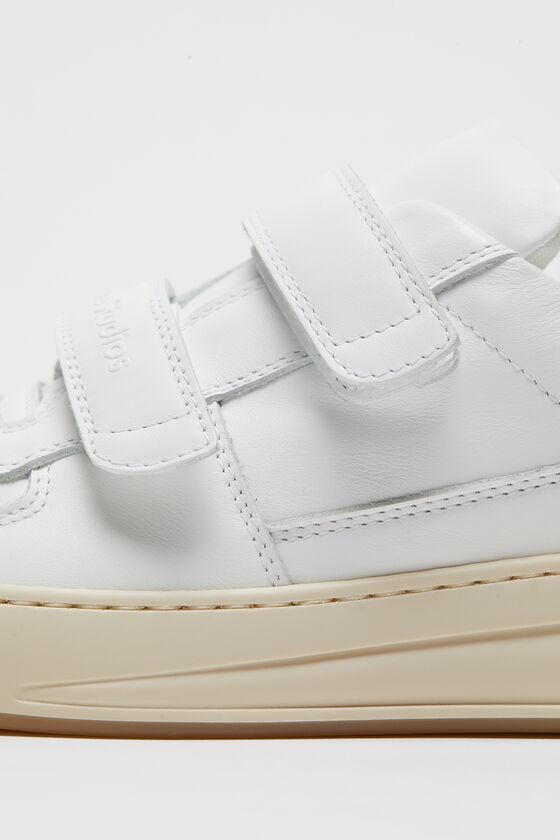 Velcro strap sneakers Product Image