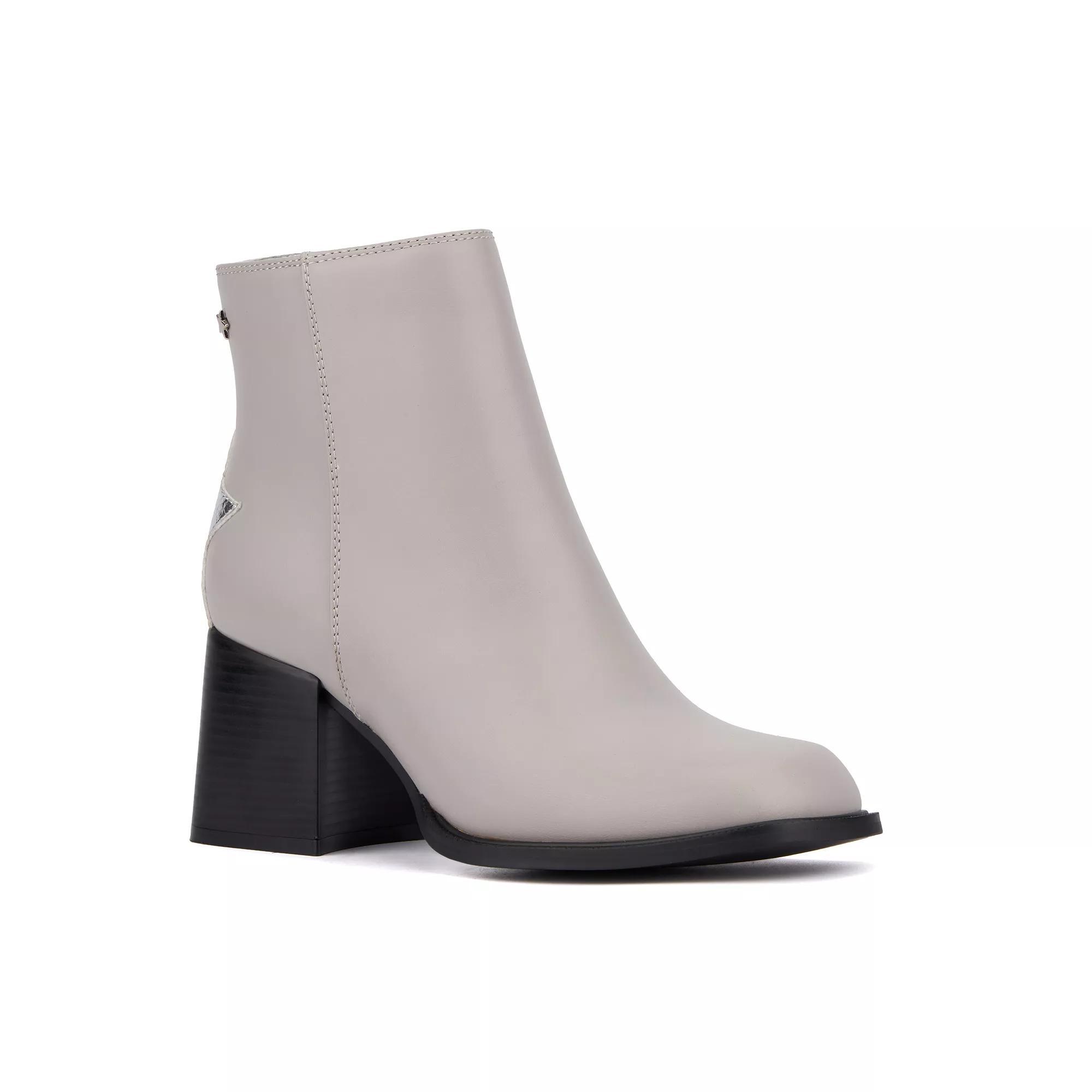 Olivia Miller Star Womens Ankle Boots Product Image