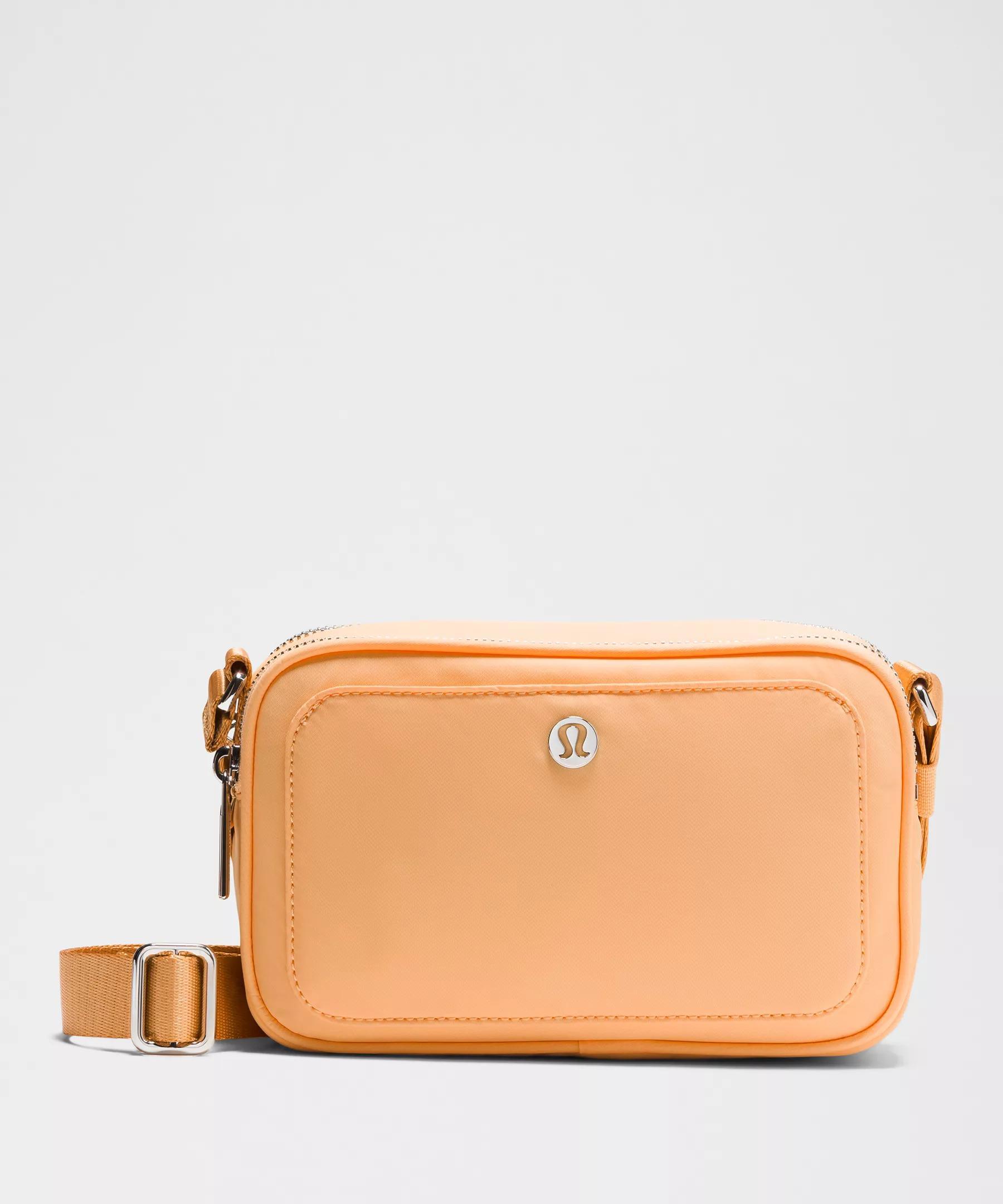 Crossbody Camera Bag 2L Product Image