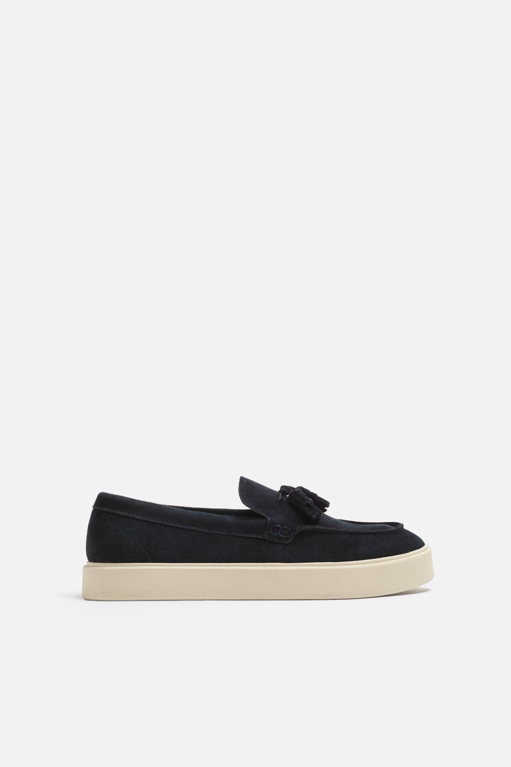 CASUAL TASSEL LEATHER LOAFERS Product Image