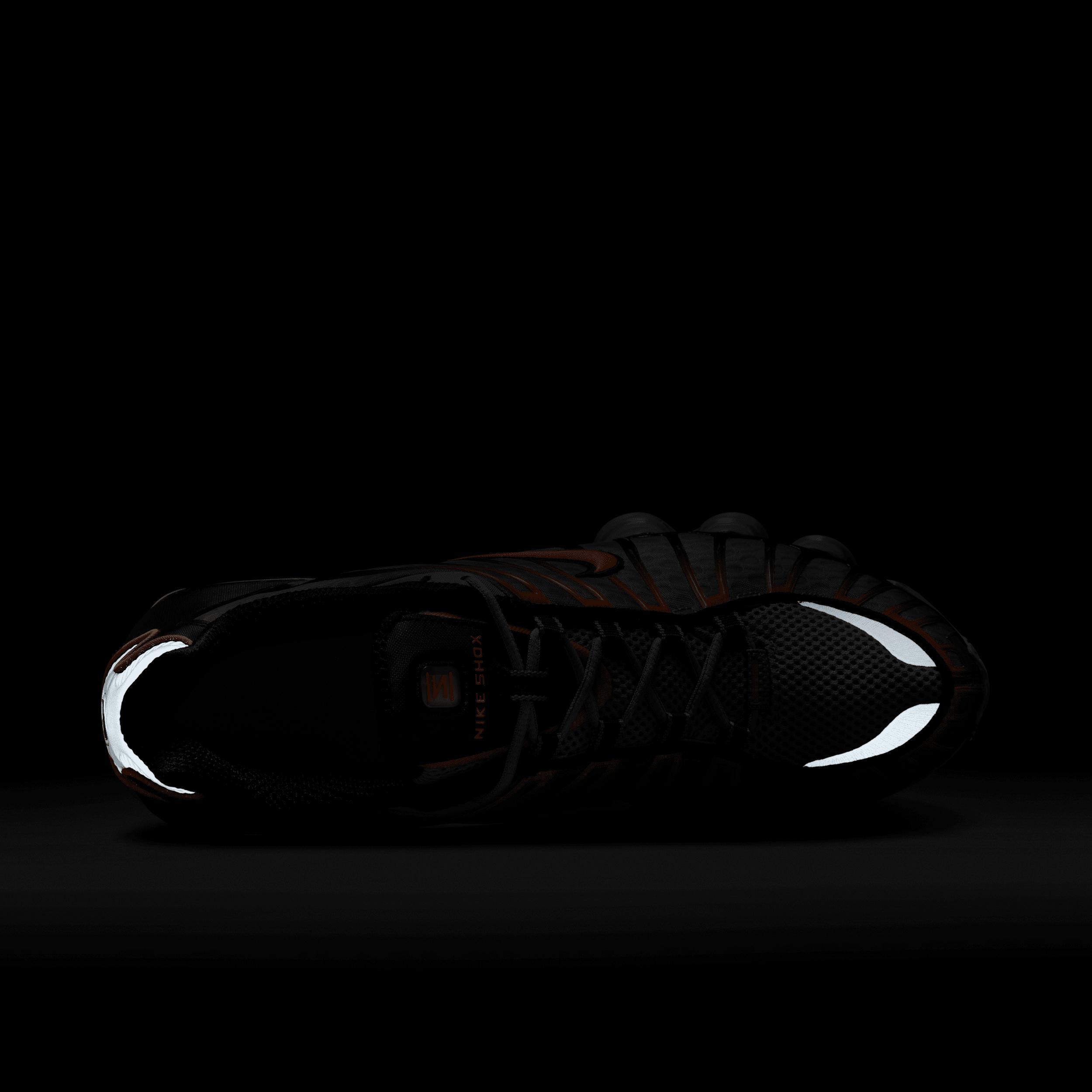 Nike Men's Shox TL Shoes Product Image