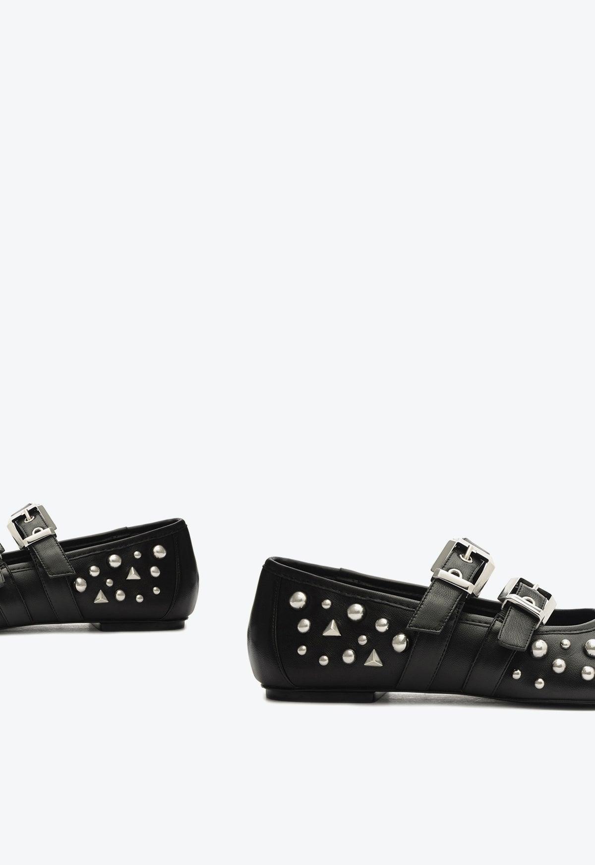 Sarita Leather Flat Product Image