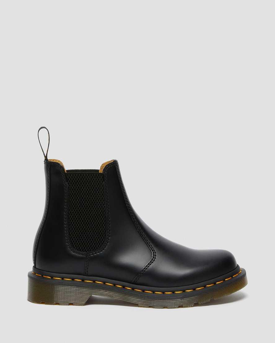 2976 Women's Smooth Leather Chelsea Boots Product Image