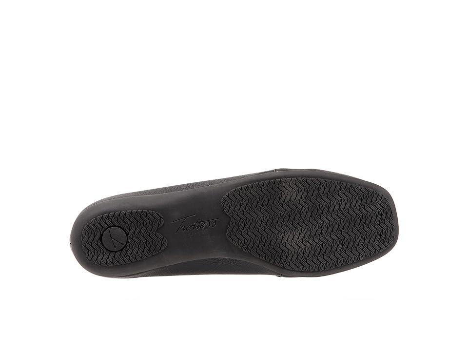 Trotters Sage Patent Scalloped Detail Slip Product Image