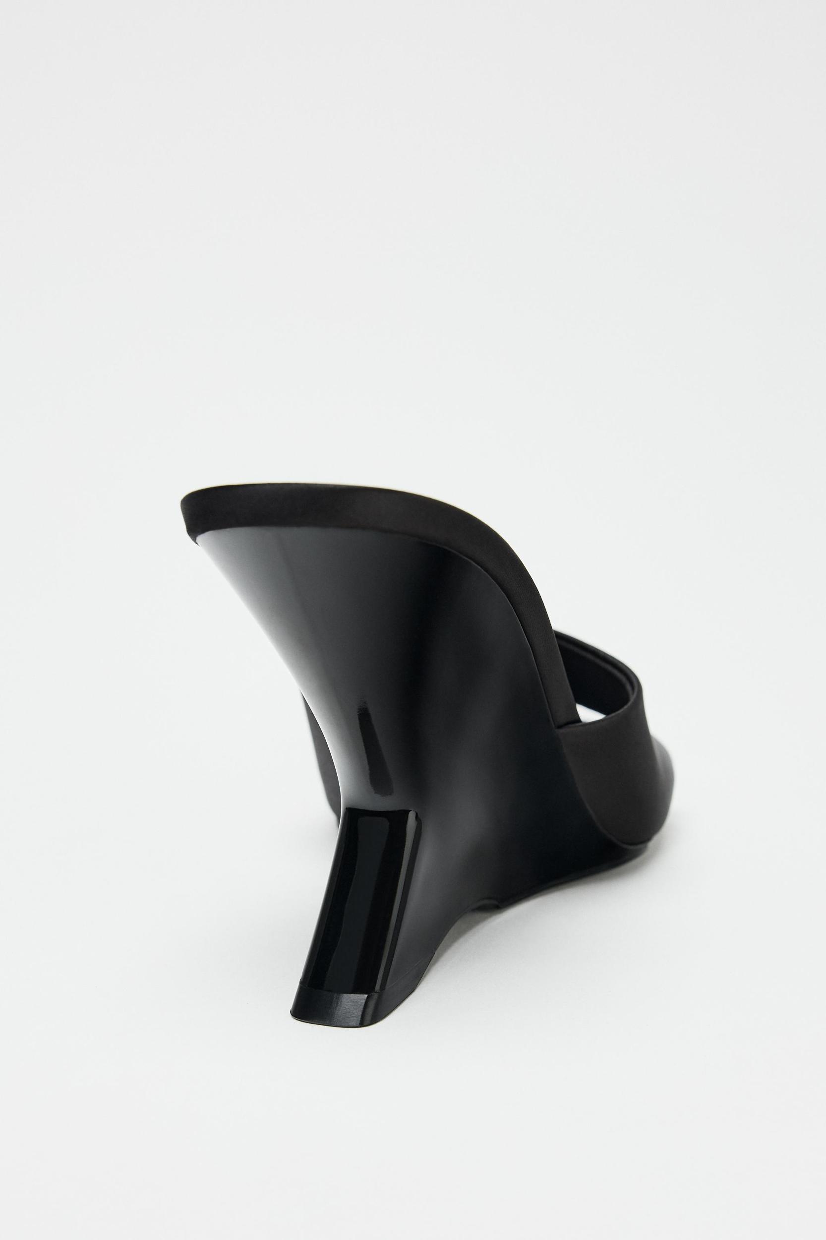 ASYMMETRIC WEDGE SANDALS Product Image
