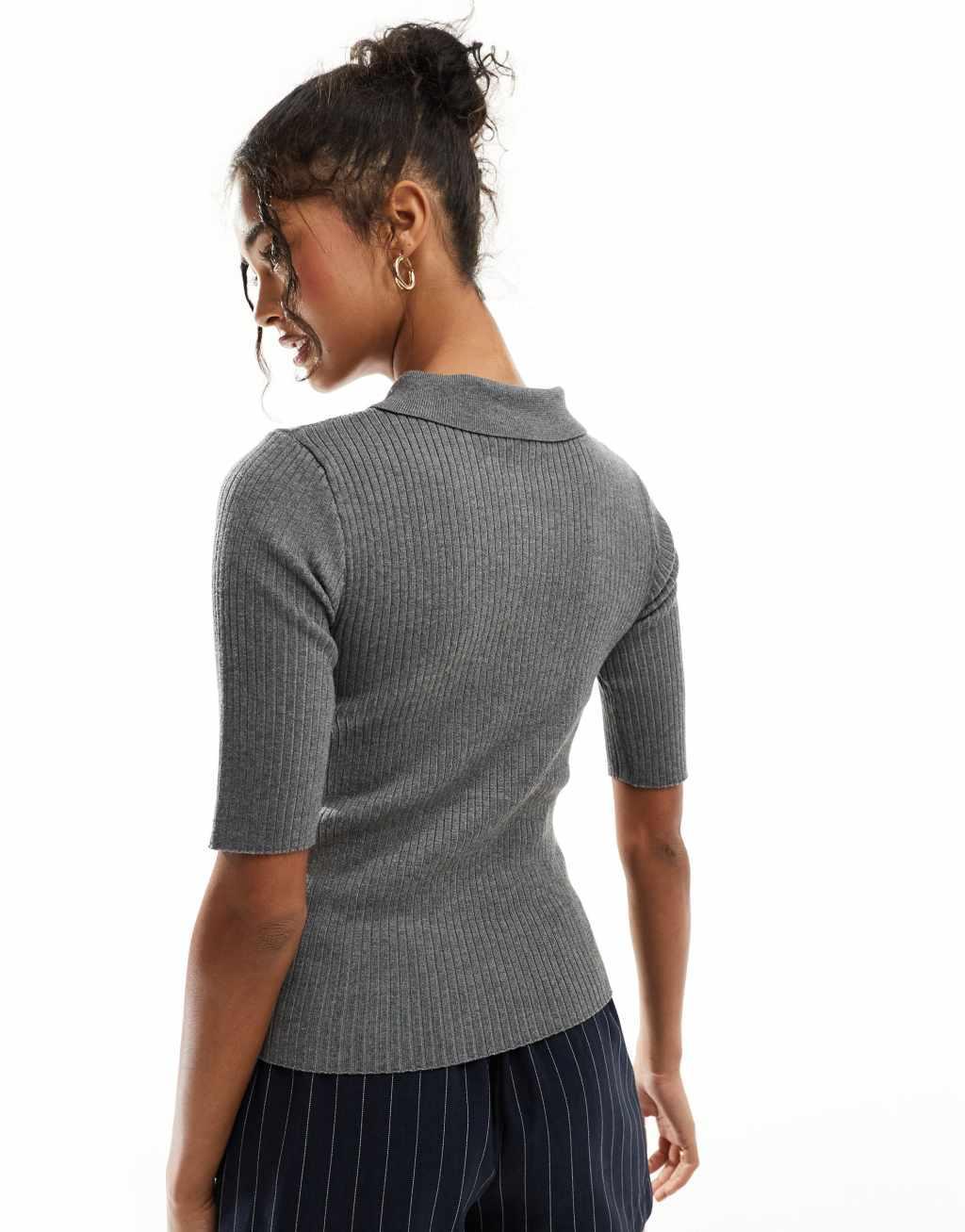 YAS half sleeve knitted polo top in medium gray melange Product Image