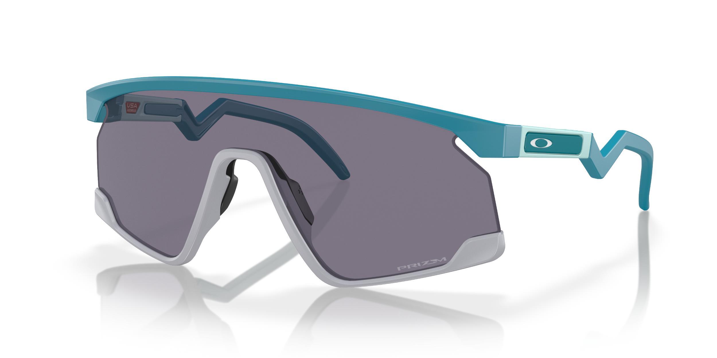 Oakley Men's Bxtr Sunglasses Product Image