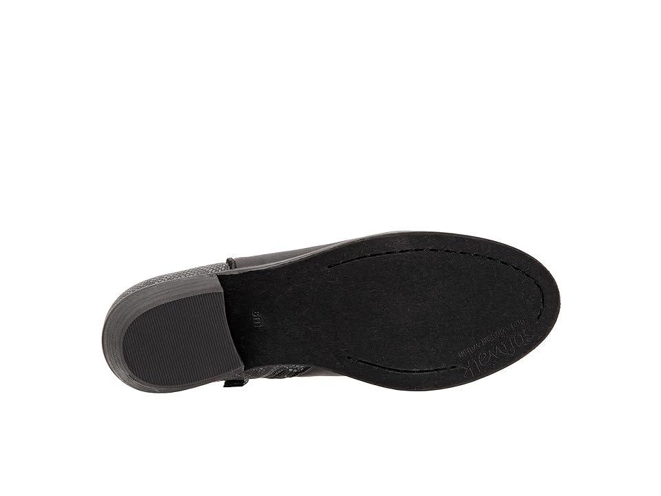 SoftWalk Rocklin Snake) Women's Shoes Product Image