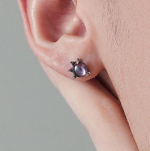 Cabochon Claw Stud Earring Product Image