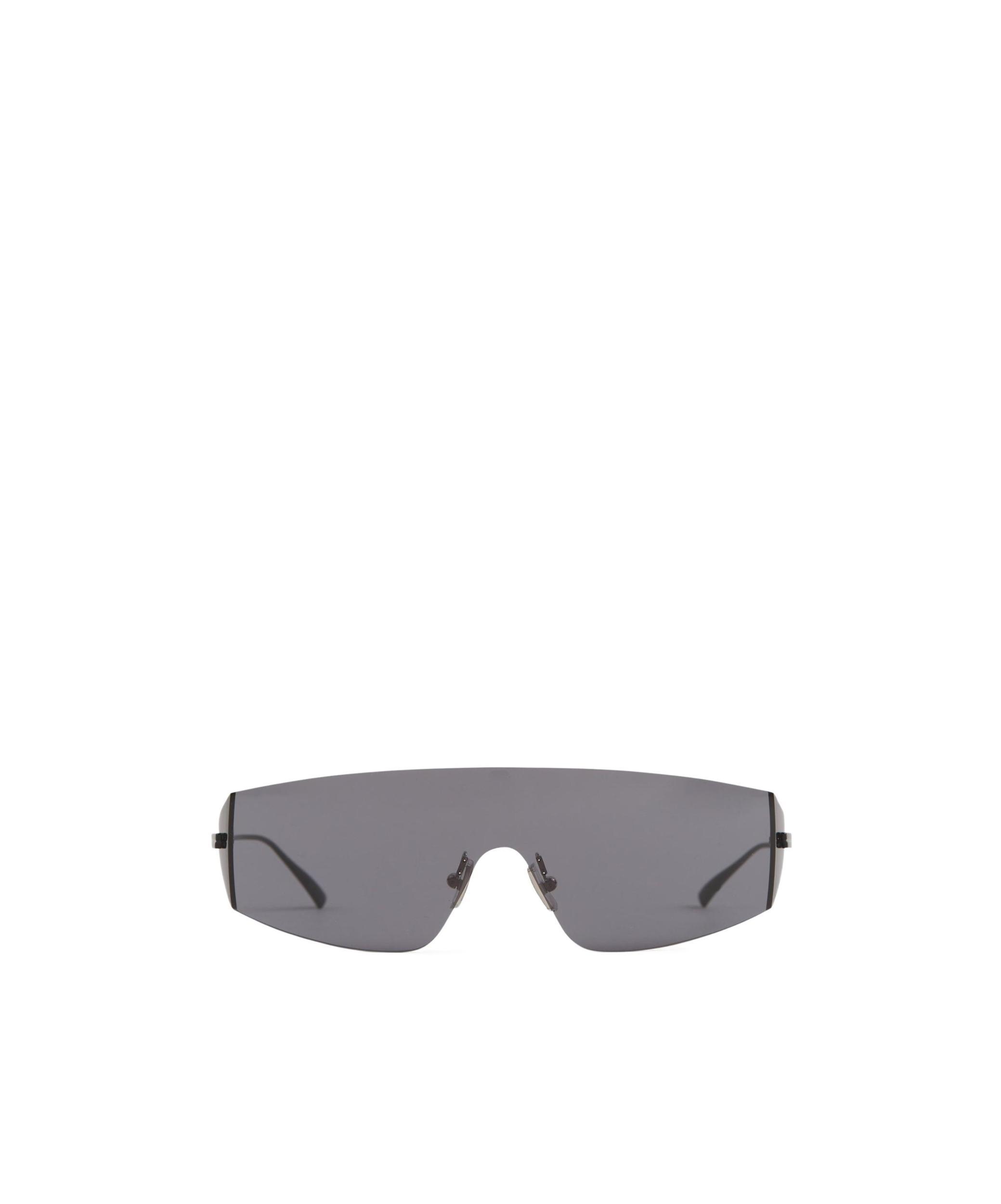 BOTTEGA VENETA Oval Sunglasses In Black Product Image
