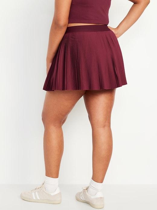 Extra High-Waisted StretchTech Micro-Pleated Skort Product Image