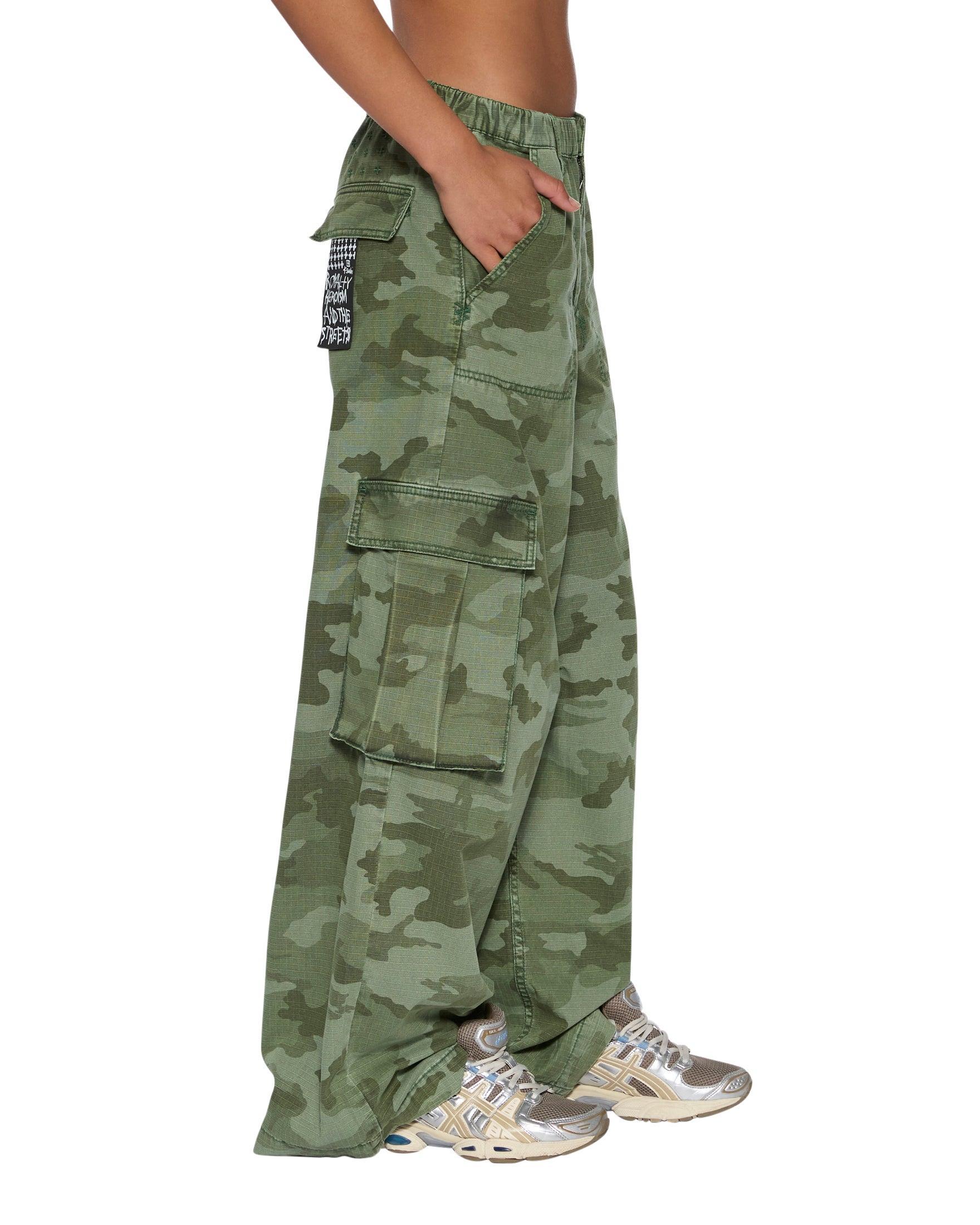 SHEER RIB CAMO SLIM TEE Female Product Image