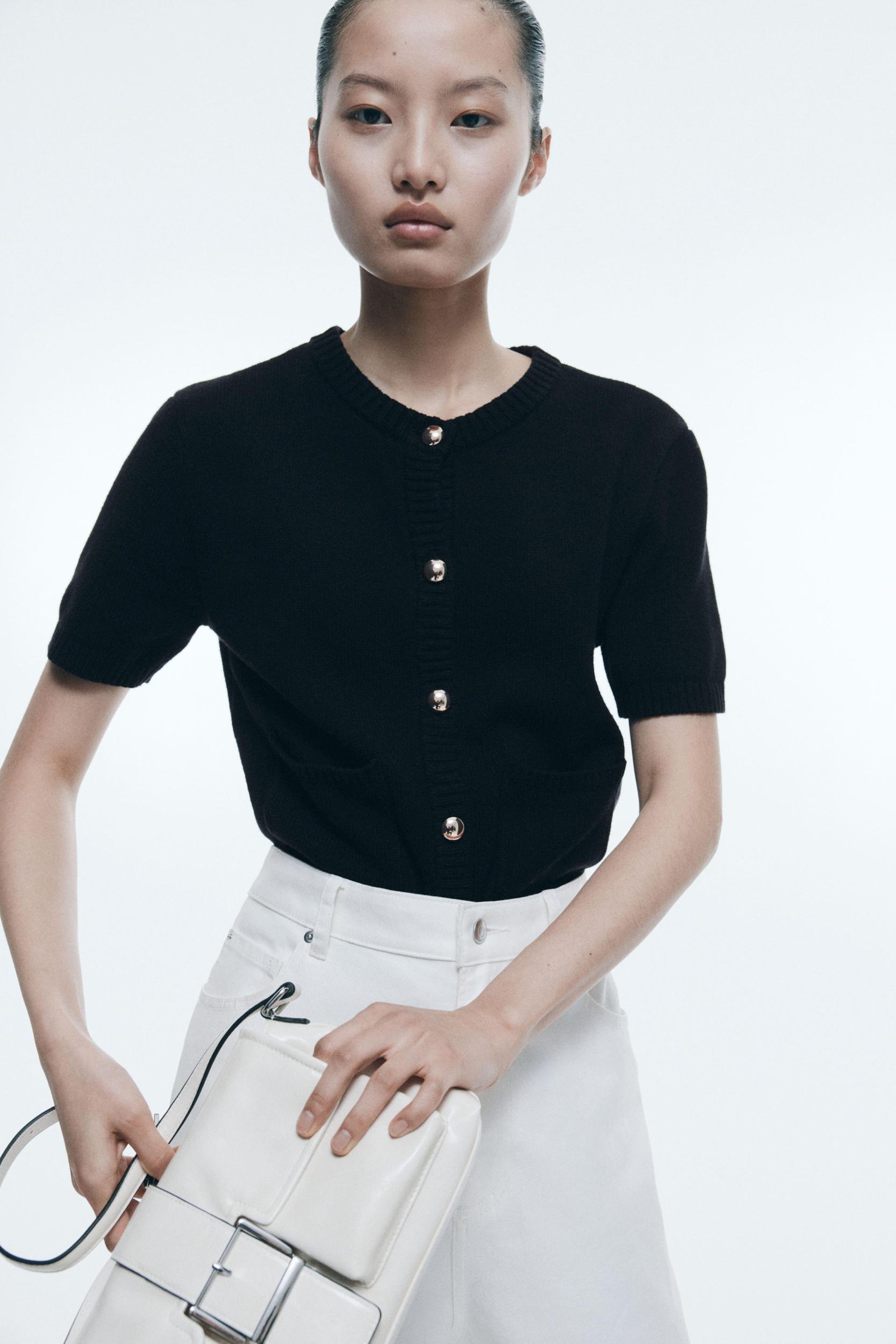 Short-Sleeved Cardigan Product Image