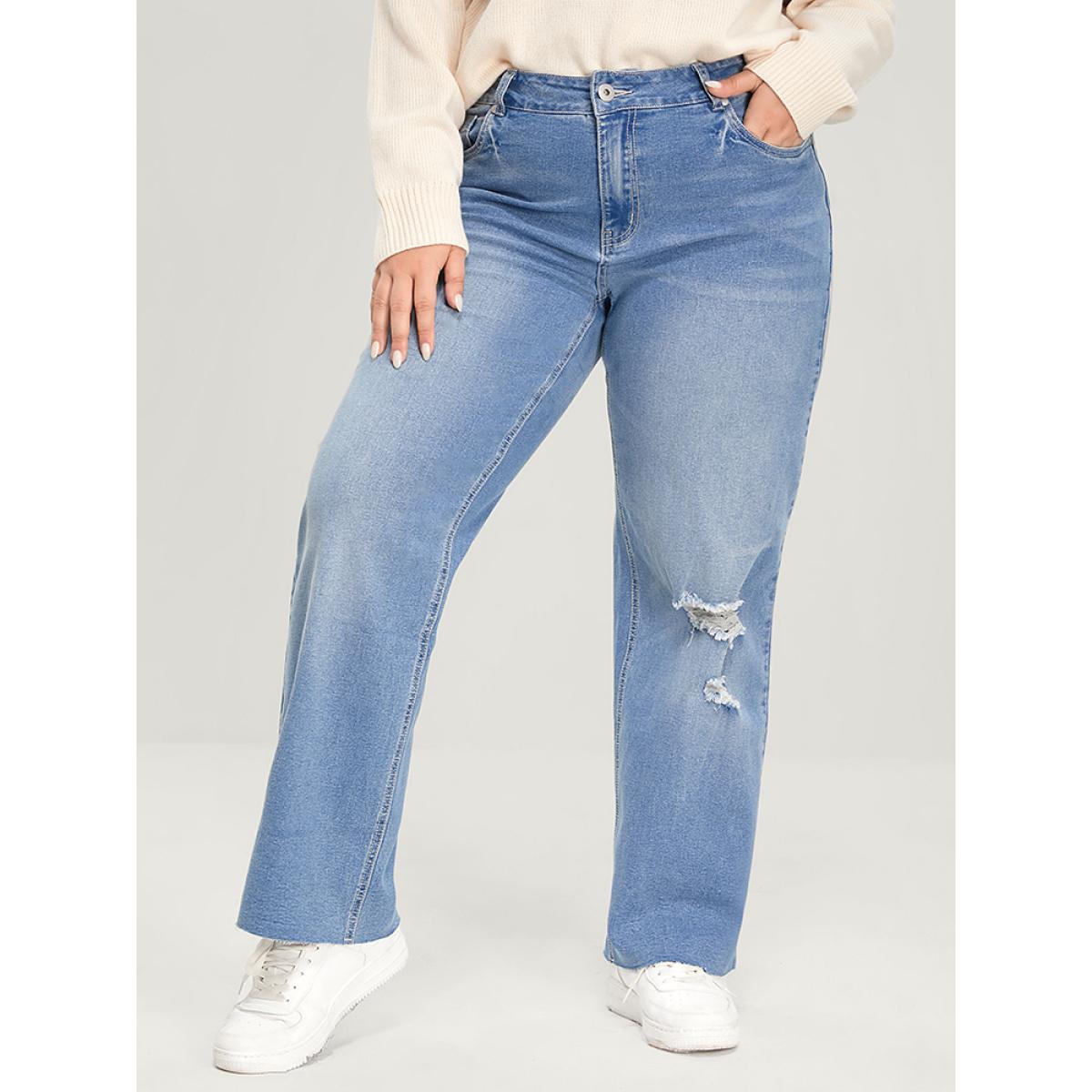 Plus Size Boyfriend Wide Leg Slightly Stretchy High Rise Light Wash Jeans Women LightBlue Casual Plain Low stretch Pocket Jeans BloomChic 30/6X Product Image