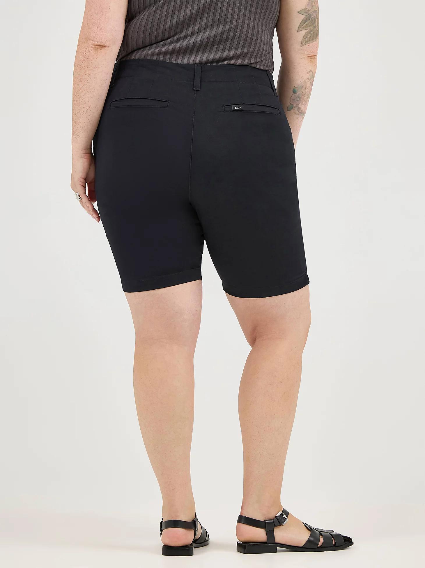 Women’s Regular Fit Chino Bermuda Shorts (Plus) | Lee® Product Image