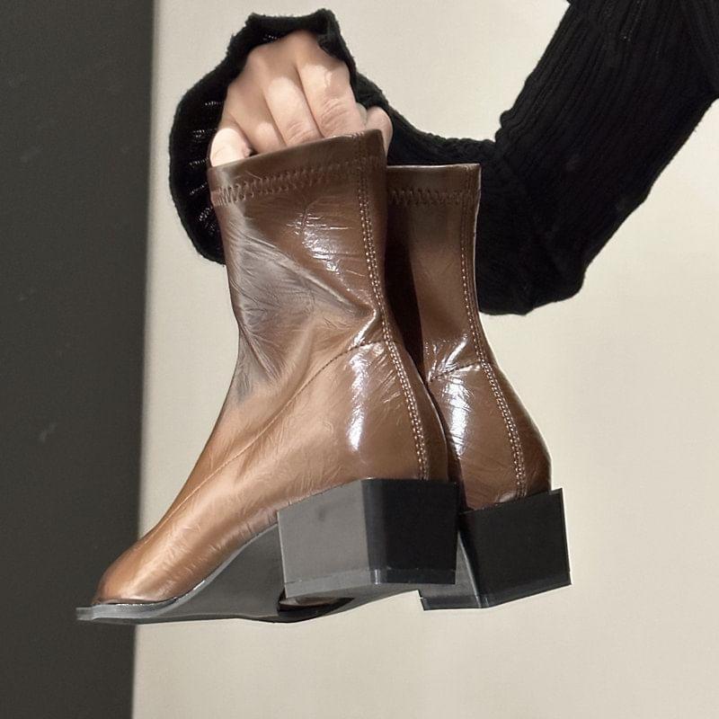 Pointed Toe Faux Leather Chunky Heel Short Boots Product Image