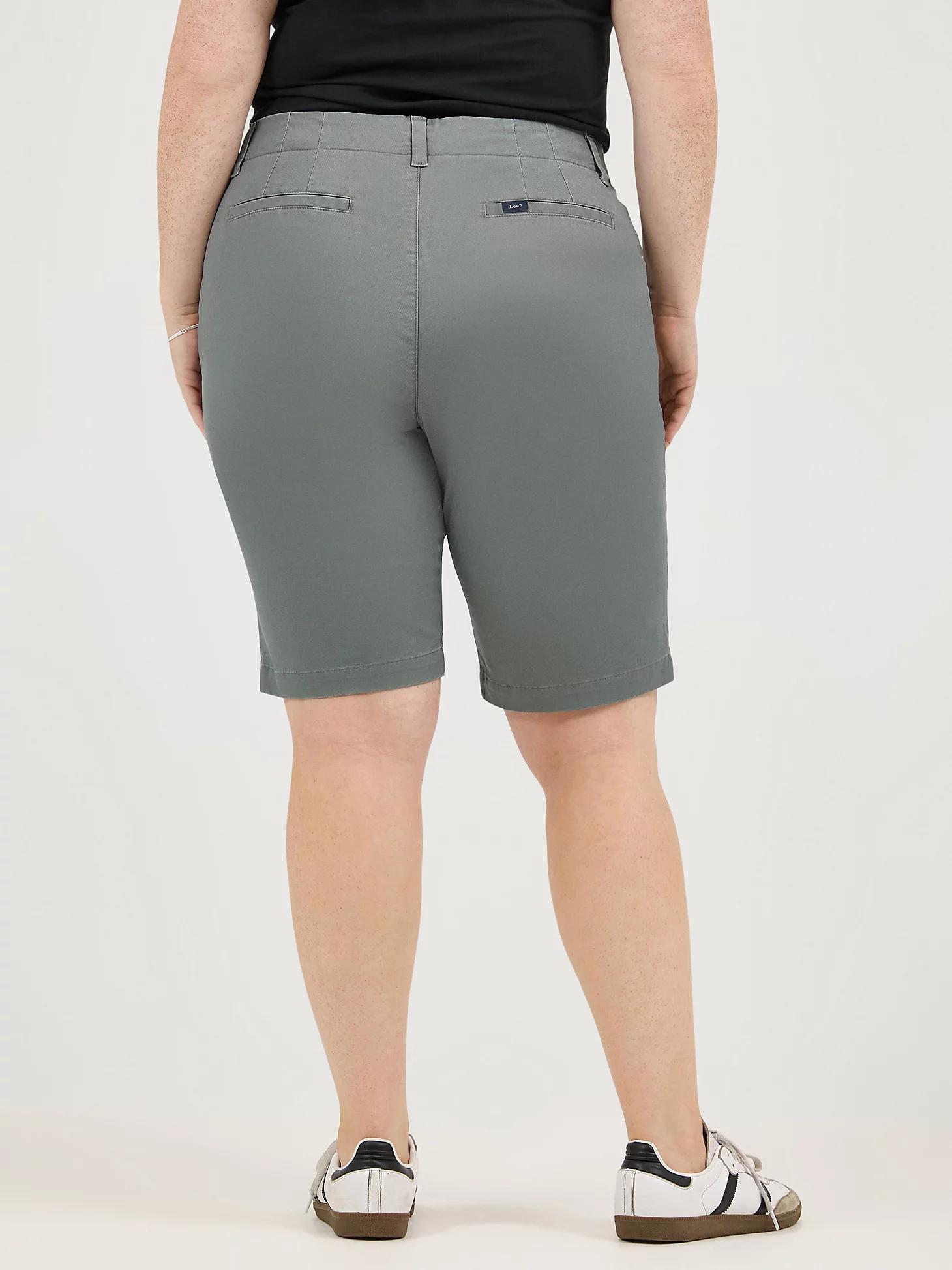 Women’s Regular Fit Chino Bermuda Shorts (Plus) | Lee® Product Image