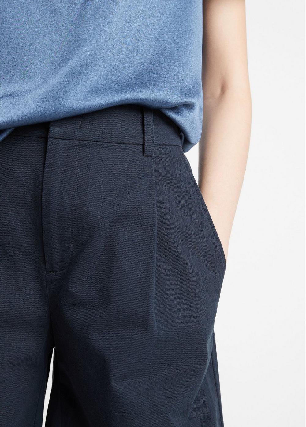 Womens Washed Cotton Short, Cocoon, Size 6 Vince Product Image