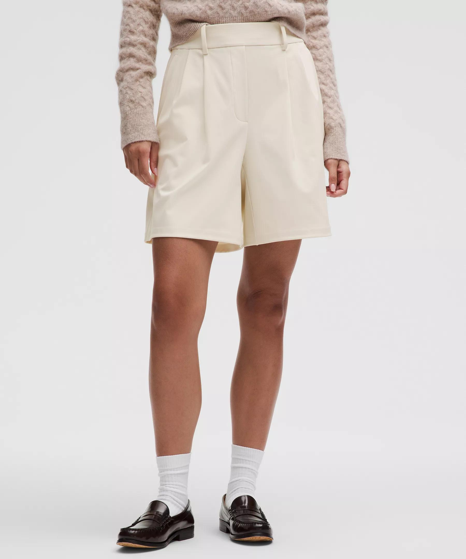 Daydrift Pleated High-Rise Short 7" Product Image