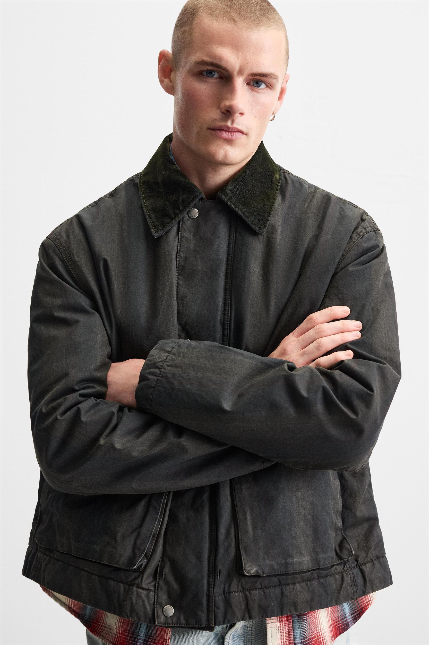 CONTRASTING COLLAR CHECKERED JACKET Product Image