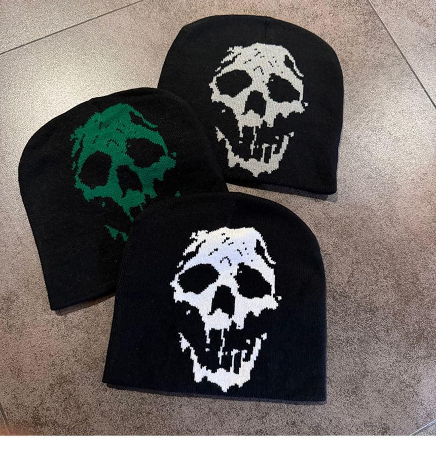 Skull Print Knit Beanie Product Image