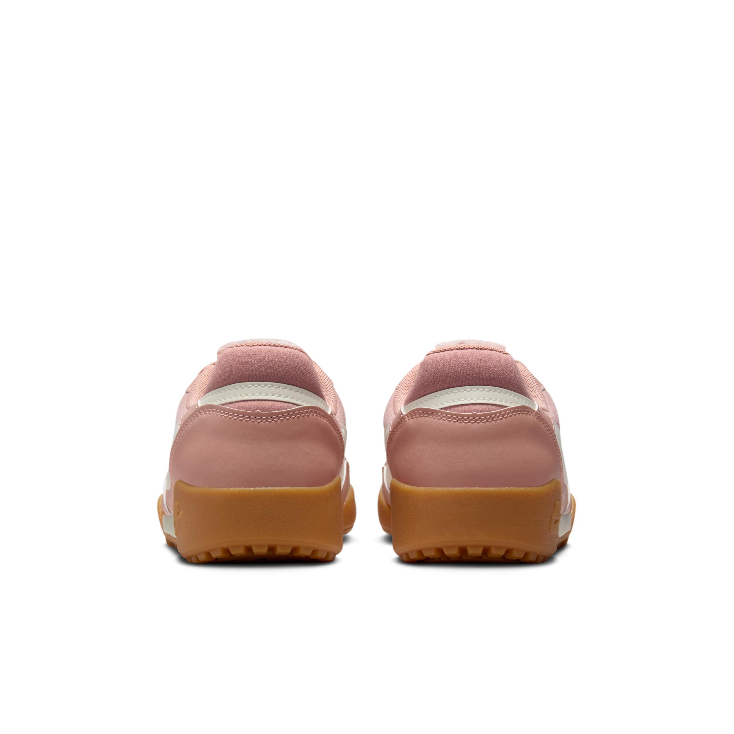 Nike Women's Terra Manta Shoes Product Image