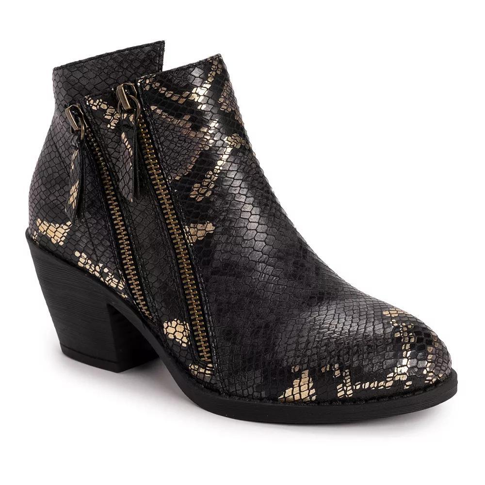 MUK LUKS Yellowstone Yardley Womens Boots Product Image