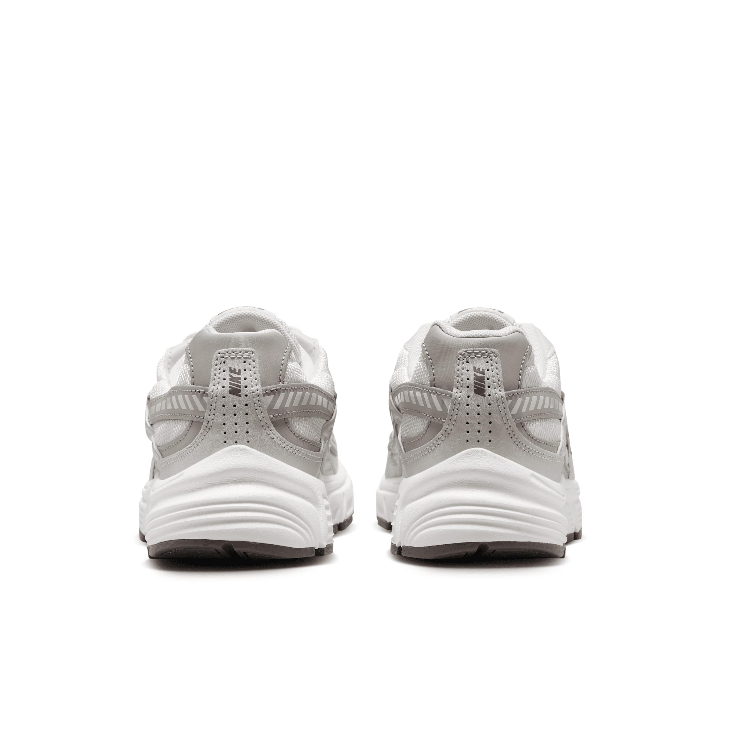Nike Women's Initiator Shoes Product Image