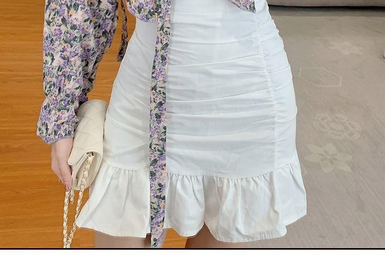 Long-Sleeve Tie-Neck Floral Print Ruffle Trim Blouse Product Image