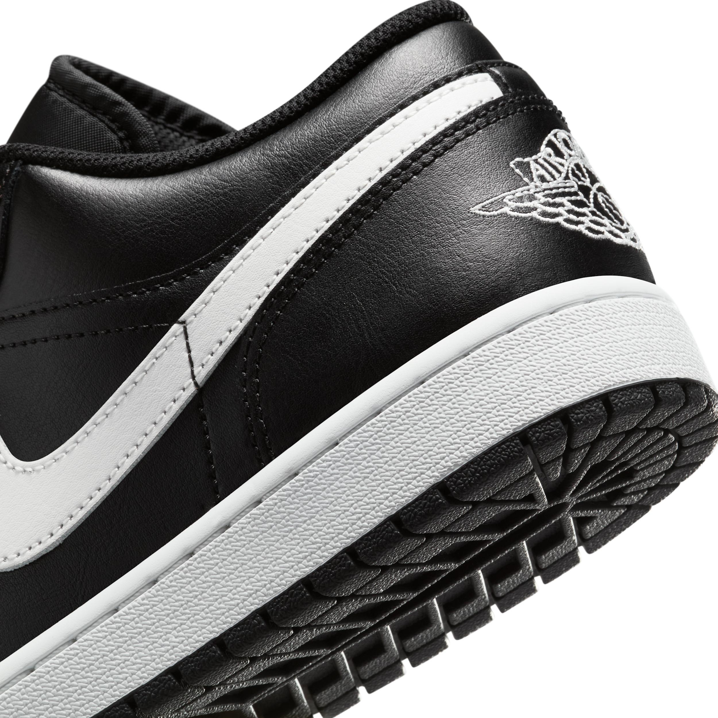 Men's Air Jordan 1 Low Shoes Product Image