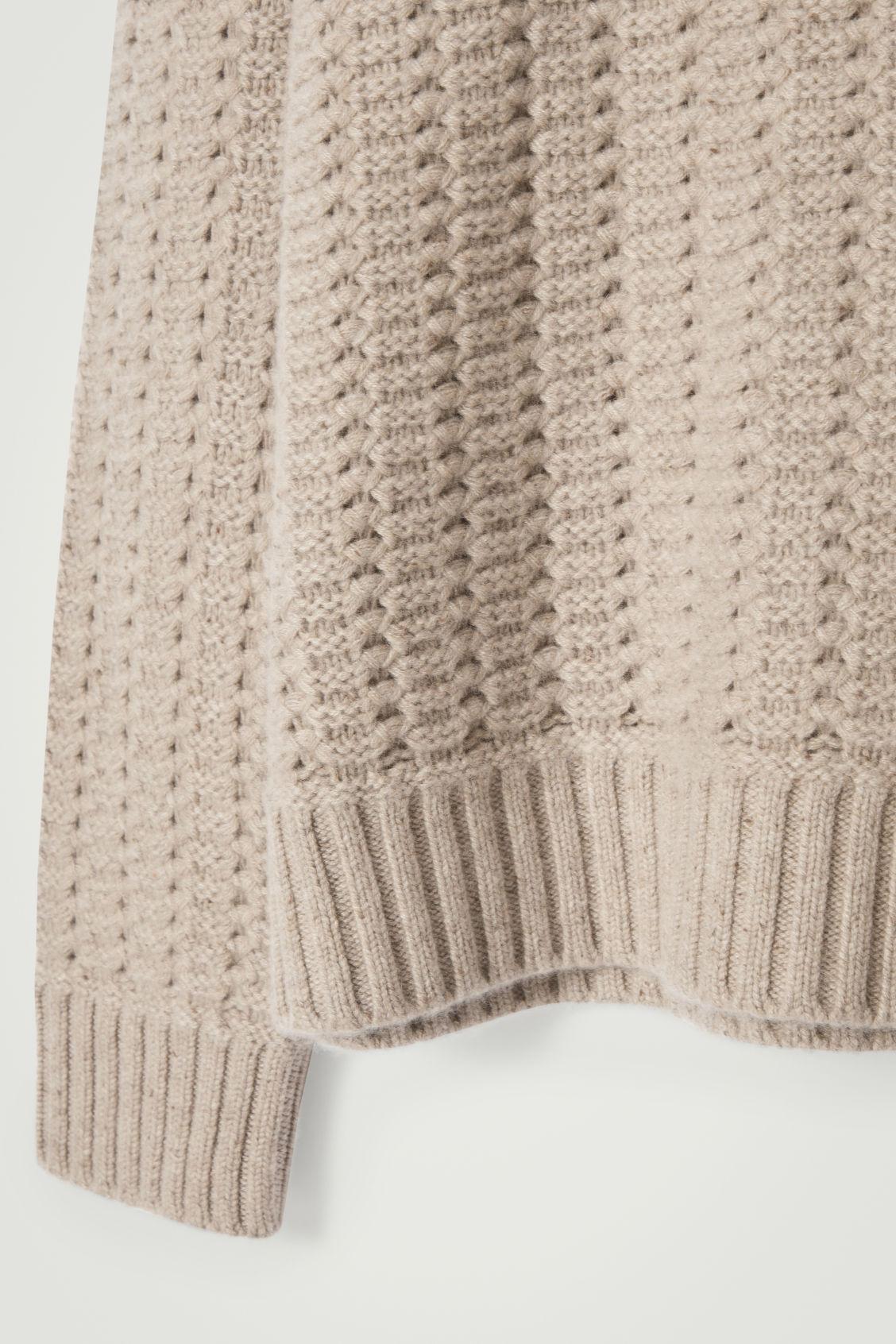 RELAXED POINTELLE-KNIT PURE CASHMERE SWEATER Product Image