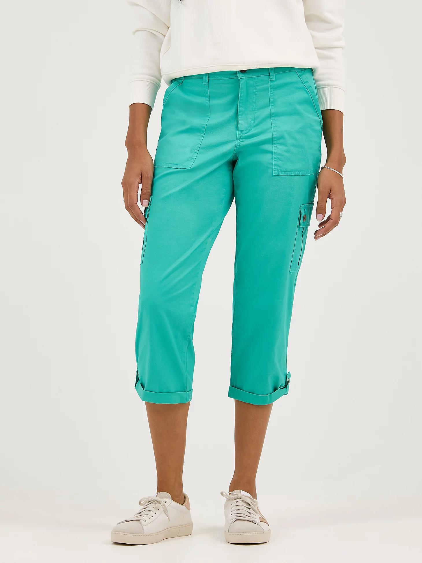 Women's Ultra Lux Comfort with Flex-to-Go Relaxed Fit Cargo Capri | Women's Capris & Crops | Lee® Product Image