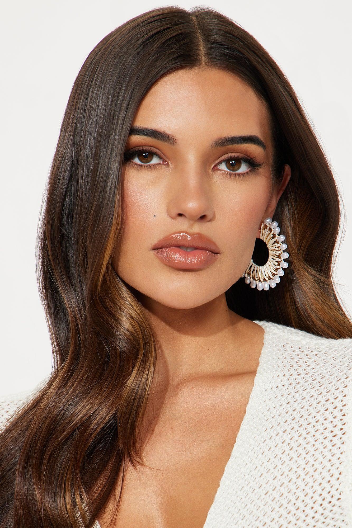 Sand Pearl Hoop Earrings - White/Gold Product Image