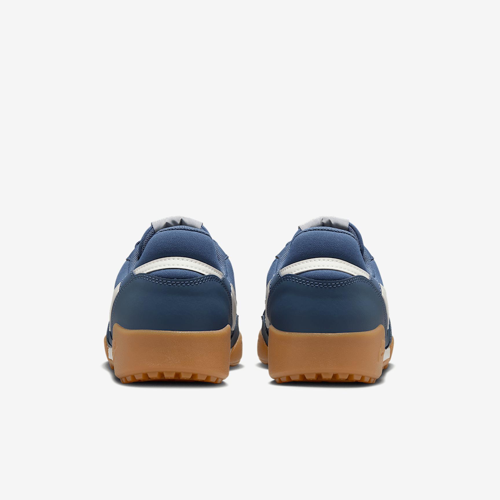 Nike Women's Terra Manta Shoes Product Image