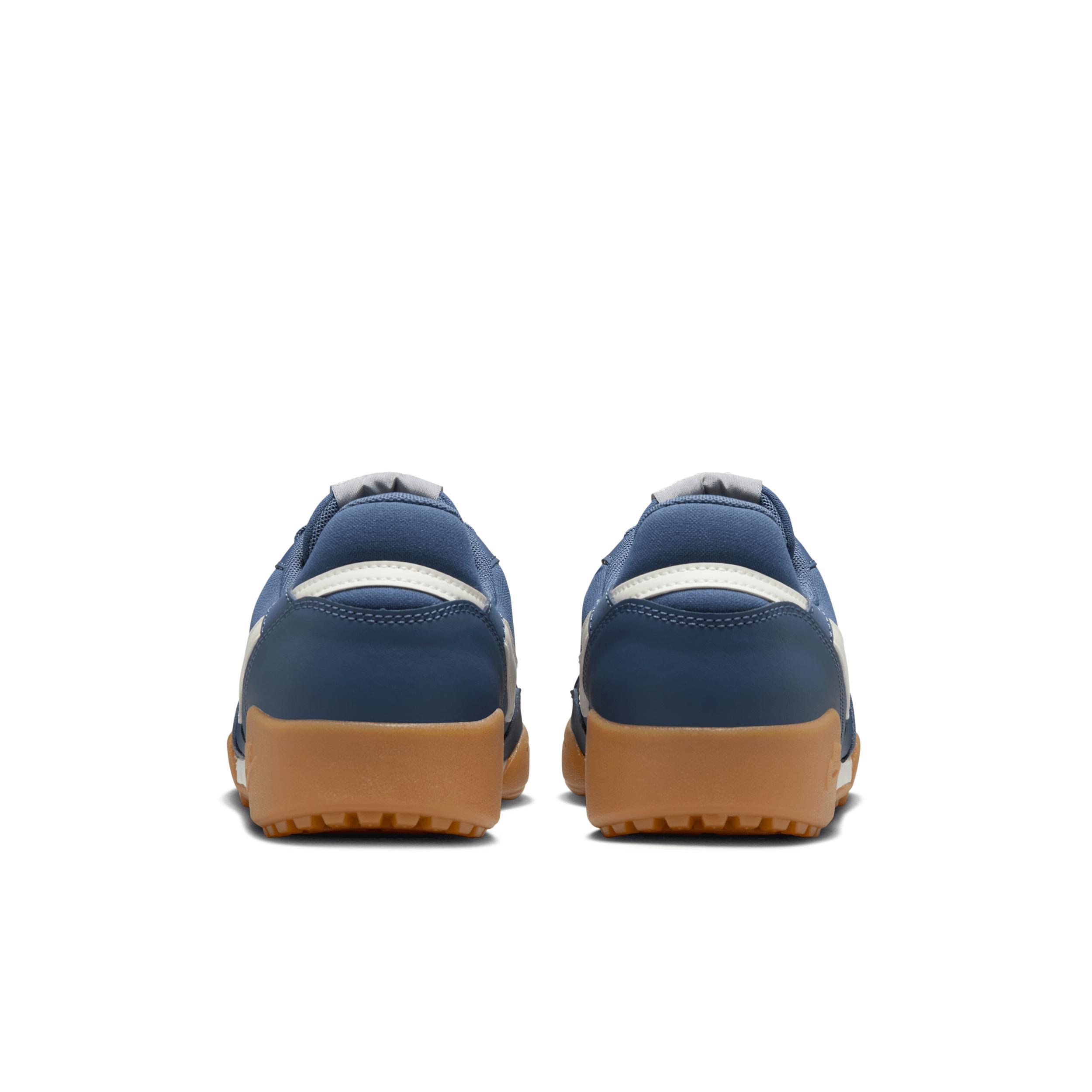 Nike Women's Terra Manta Shoes Product Image