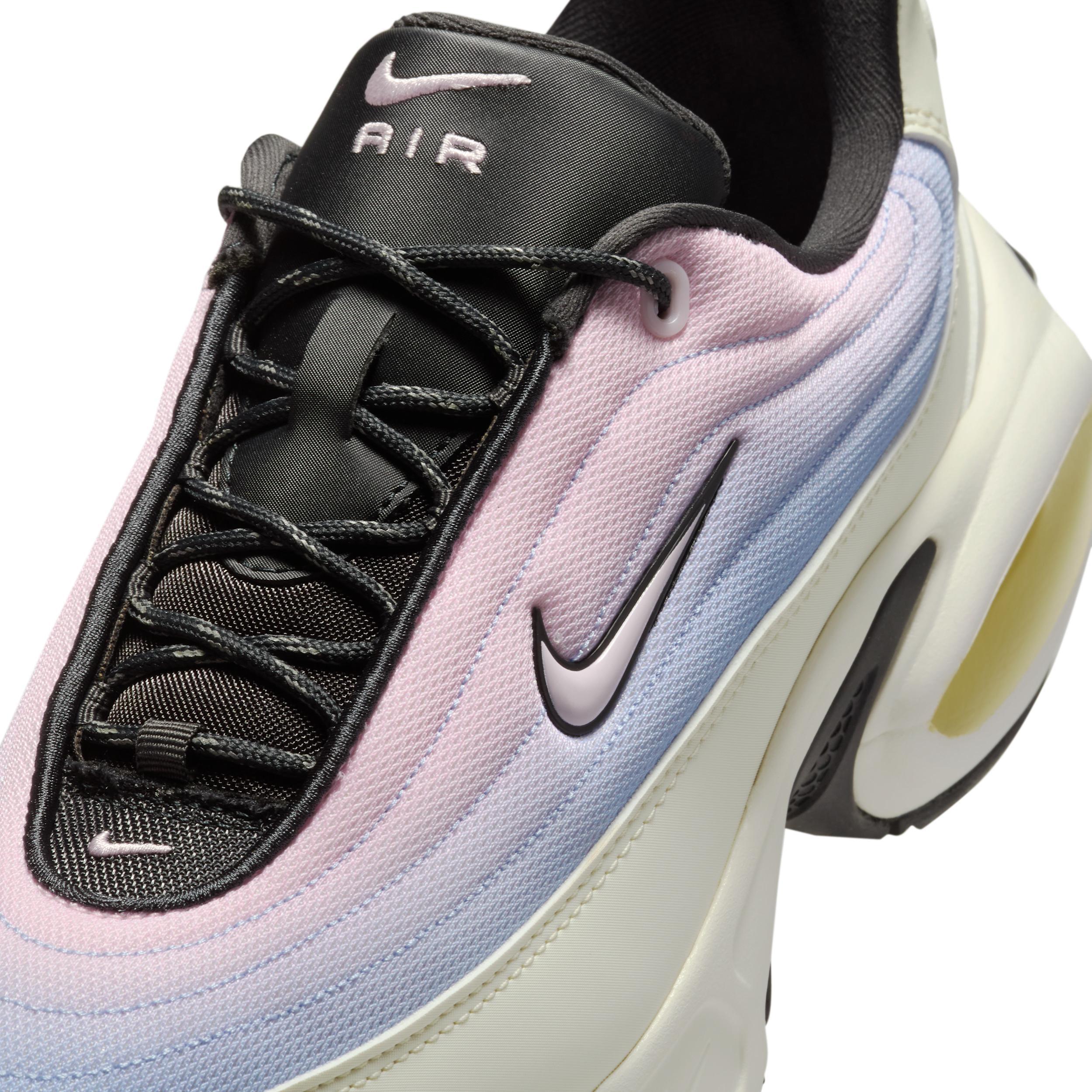 Nike Women's Air Max Portal Shoes Product Image