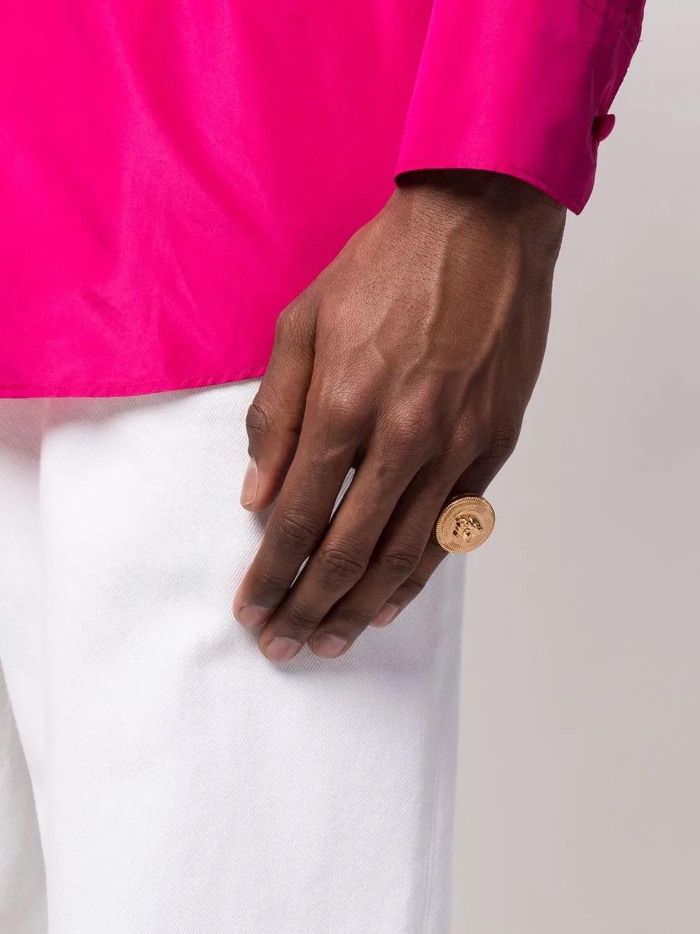 Medusa Biggie ring Product Image