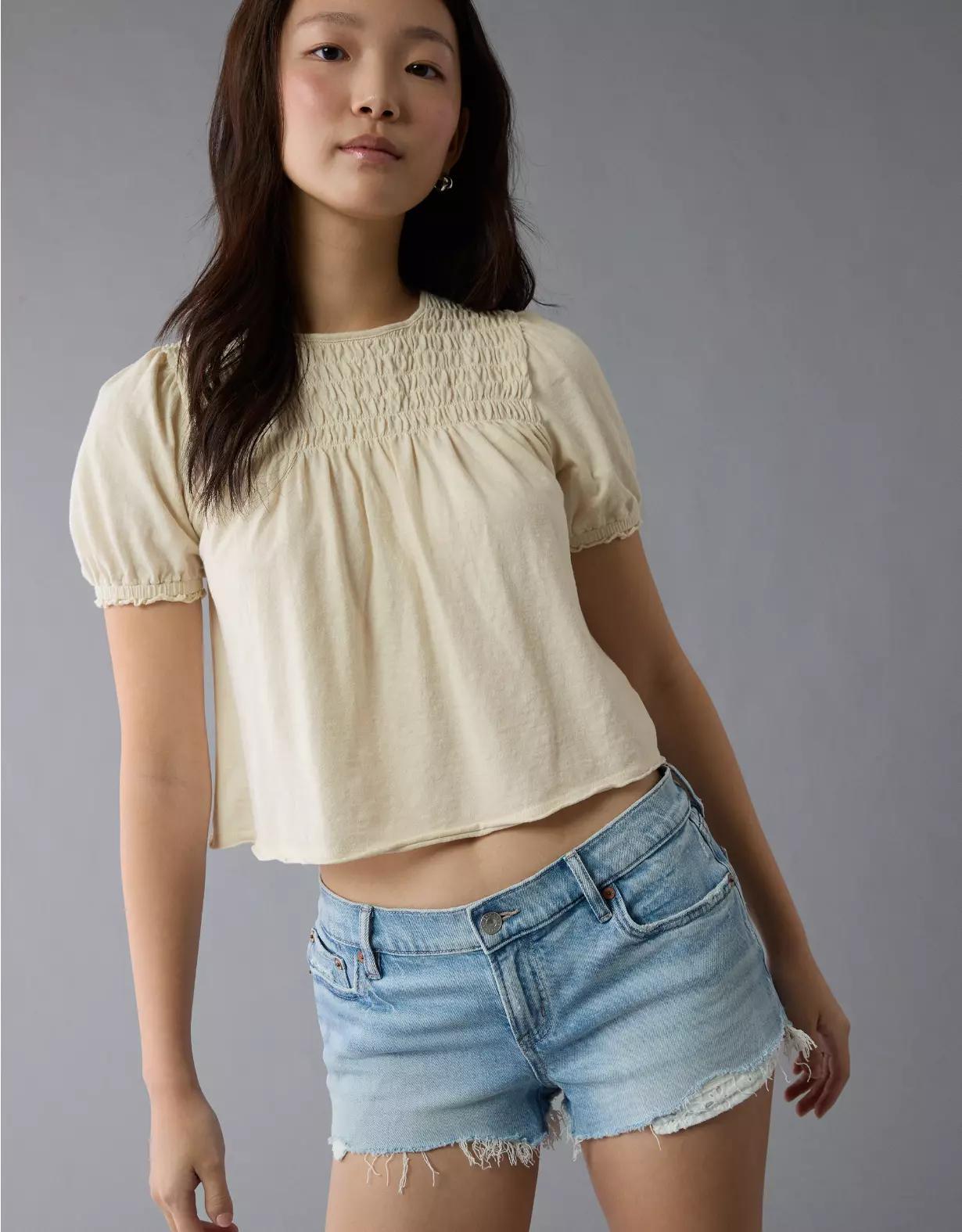 AE Sunchaser Knit Puff Sleeve Smocked T-Shirt Product Image