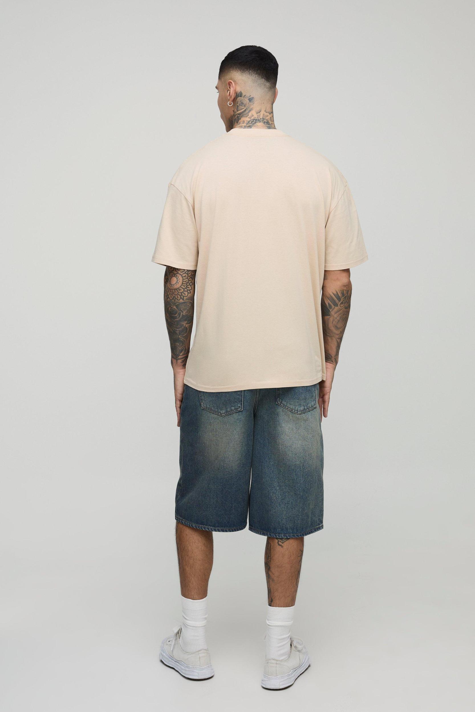 Tall Oversized Vintage Car Print T-Shirt | boohooMAN USA Product Image