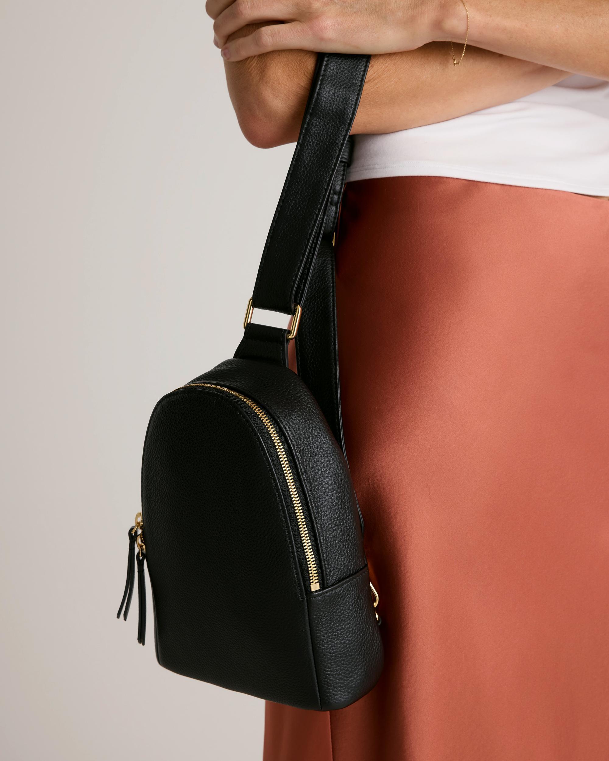 Quince | Women's Italian Leather Sling Pack Product Image