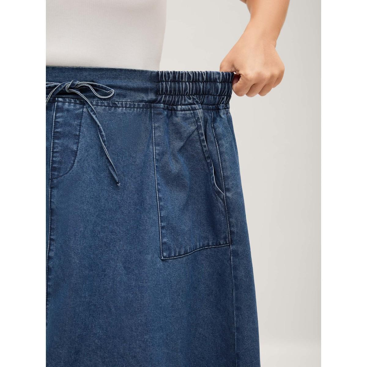 Plus Size Stretchy Waist Flared Pockets Denim Skirt Women Denimblue Everyday-Casual No stretch Medium Wash 26/4X Patch pocket Casual Denim Skirts BloomChic Product Image