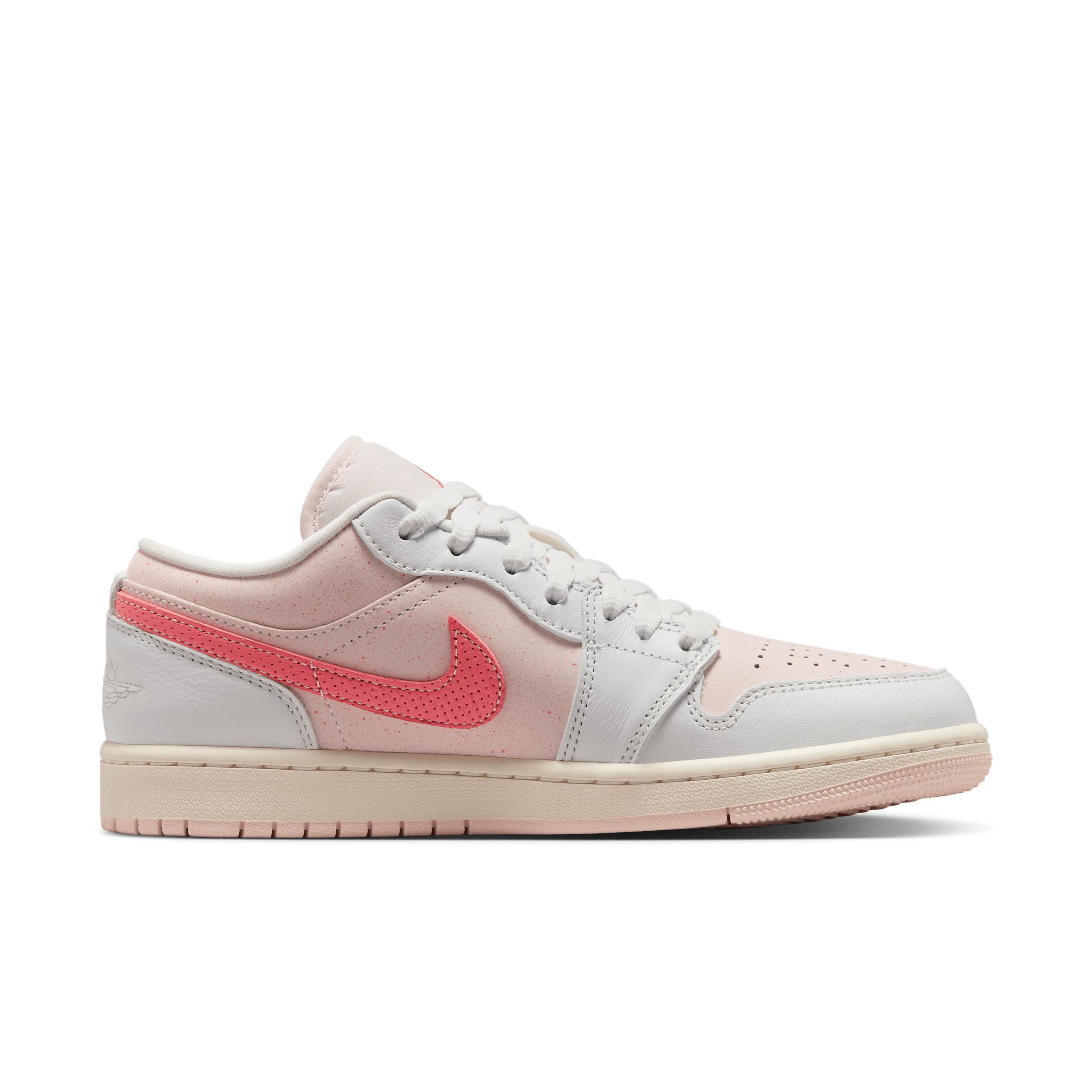 Air Jordan 1 Low SE Women's Shoes Product Image