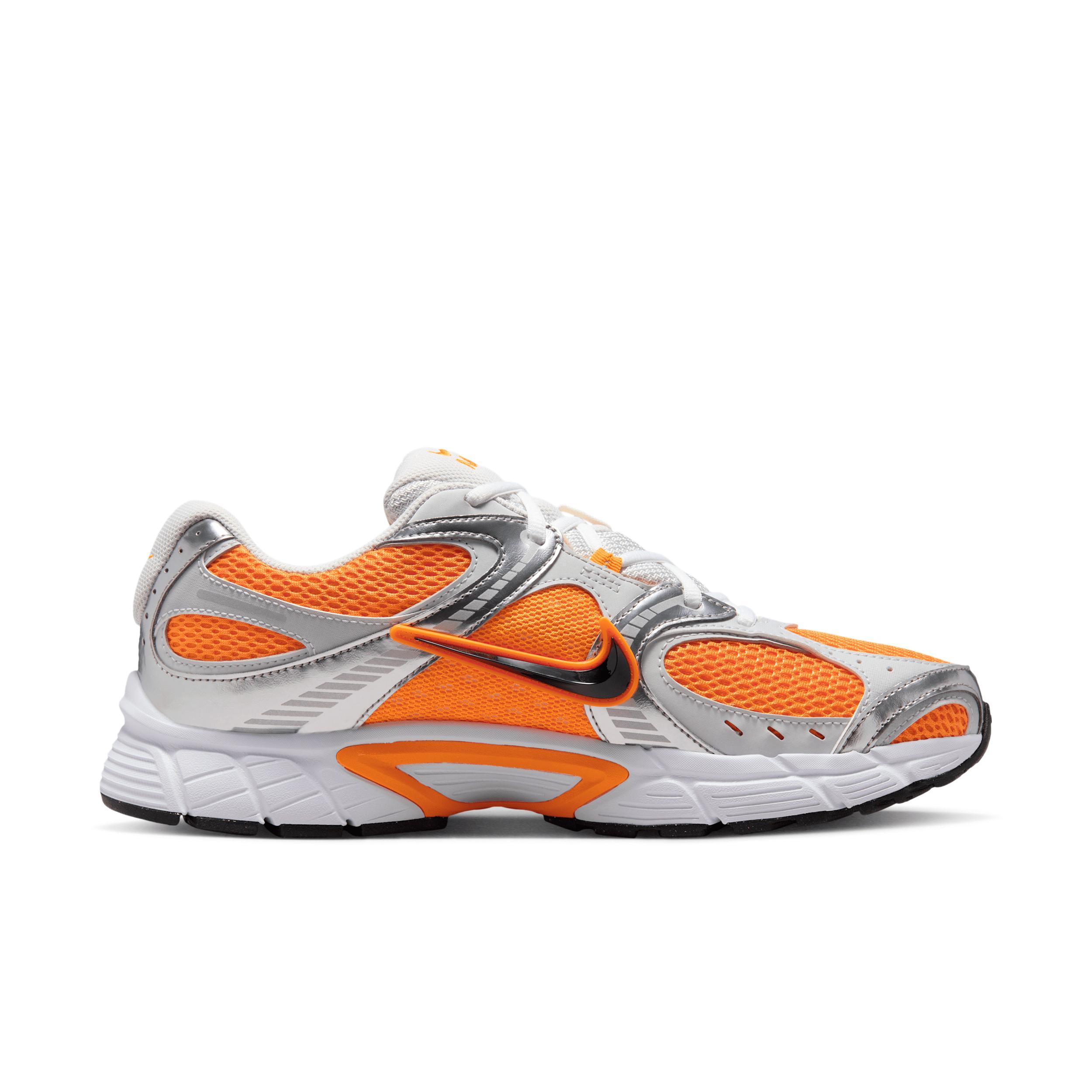 Nike Men's V5 RNR Shoes Product Image